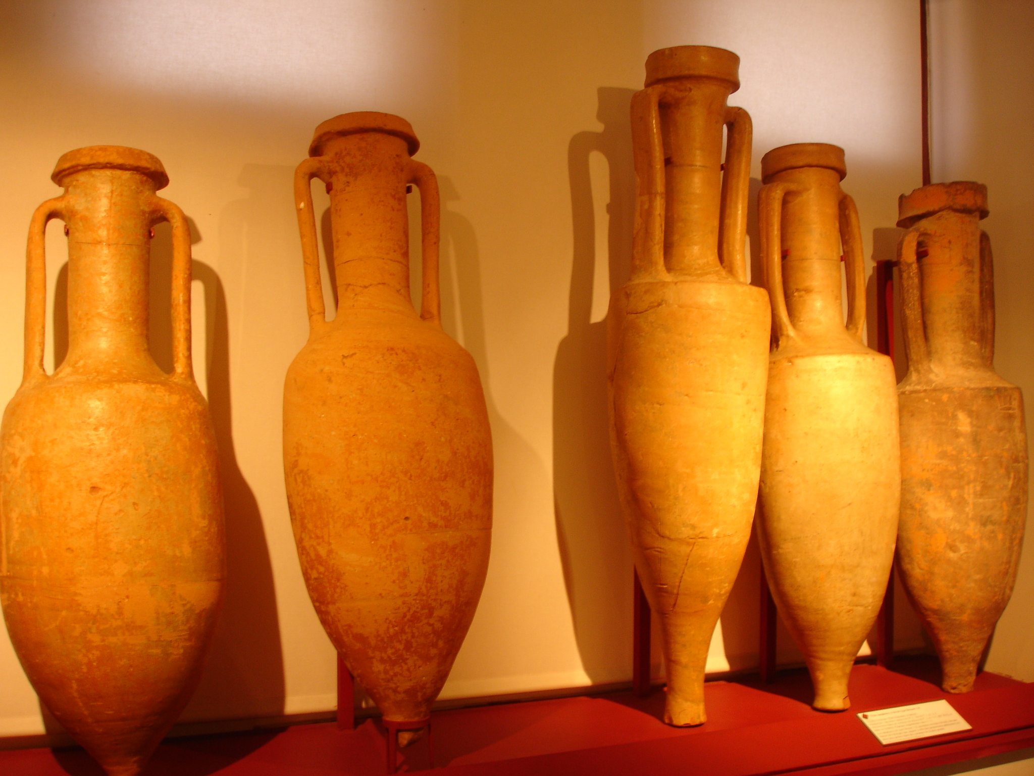 Amphore vinaire italienne Dressel 1A