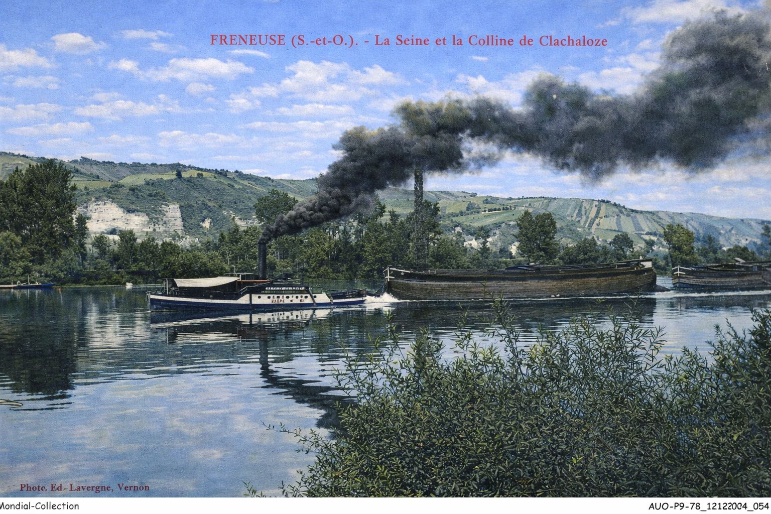 Remorqueur à vapeur sur la Seine avec la colline de Clachaloze en arrière-plan CPA-Clachaloze-vue-depuis-Freneuse-bateau-vapeur