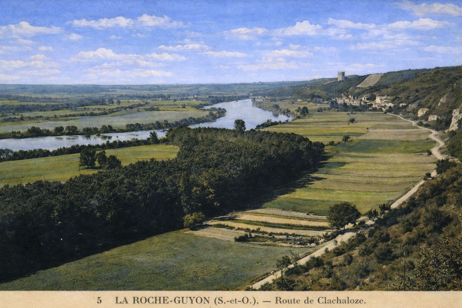 CPA-La-Roche-Guyon-Route-de-Clachaloze-vers1910-colorisee CPA-La-Roche-Guyon-Route-de-Clachaloze-vers1910-colorisee