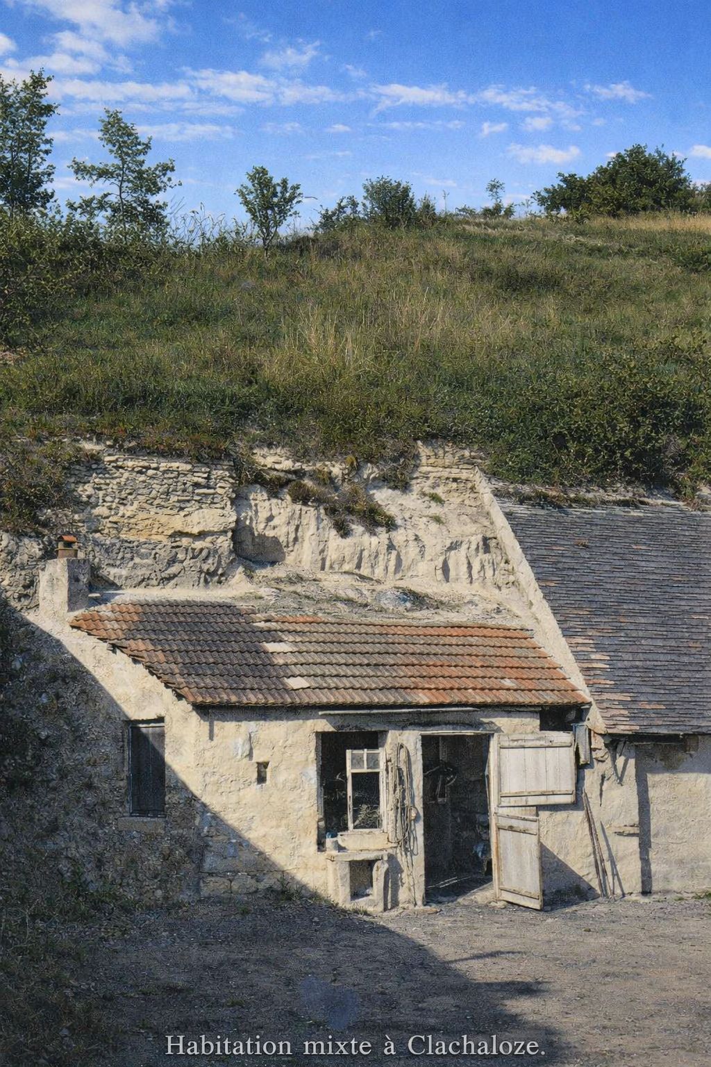 Habitation mixte à Clachaloze CPA_clachaloze-habitation-trogodyte-mixte